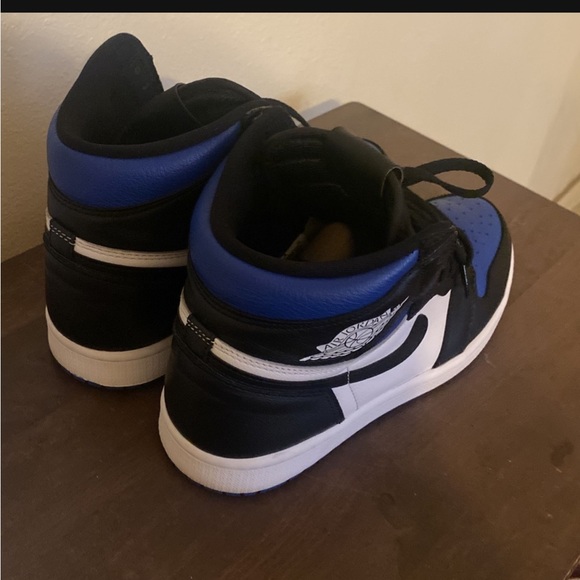 Air Jordan 1 - Picture 2 of 3